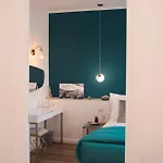 Anami Harbor Retreat بيت ضيافة 3*