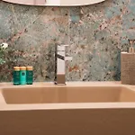 بيت ضيافة Anami Harbor Retreat نابولي